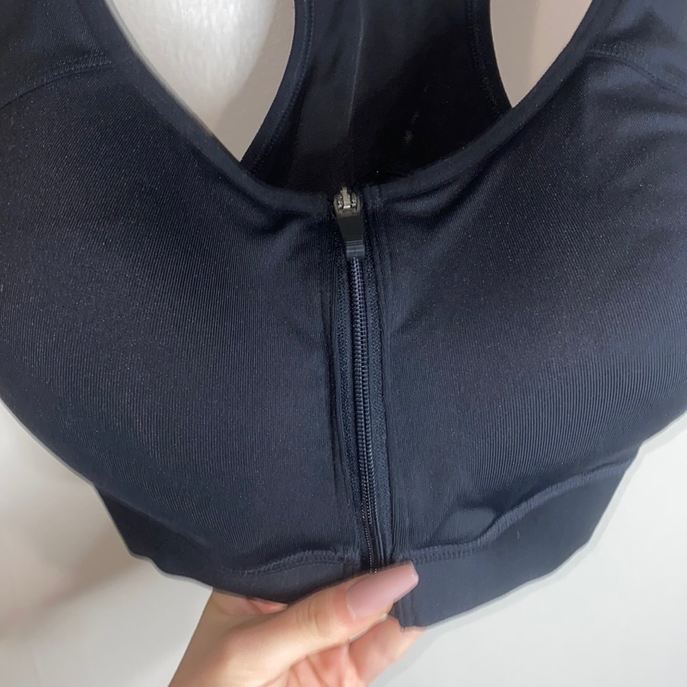 🪿Black Champion Sports Bra! - Picture 3 of 8